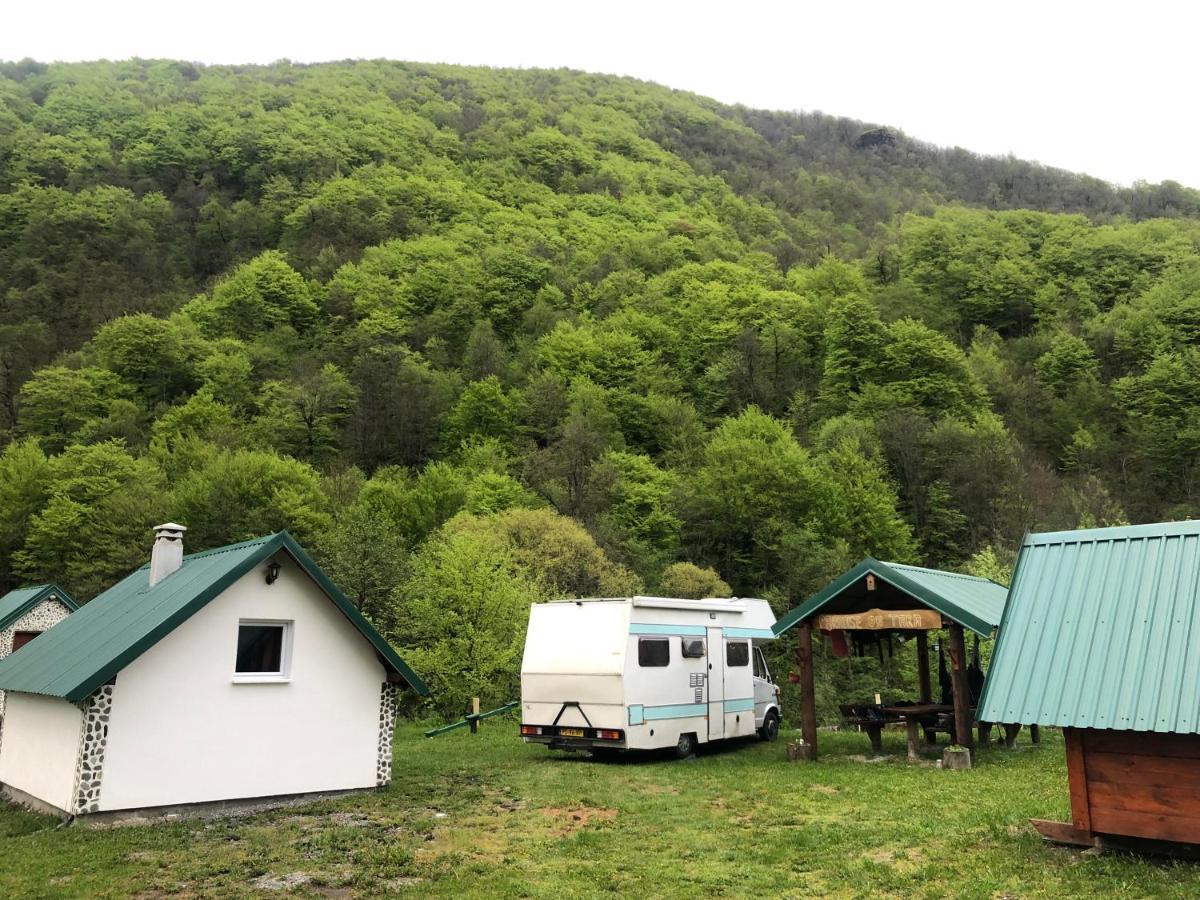 Private Accommodation Kalezic Mojkovac Exteriör bild
